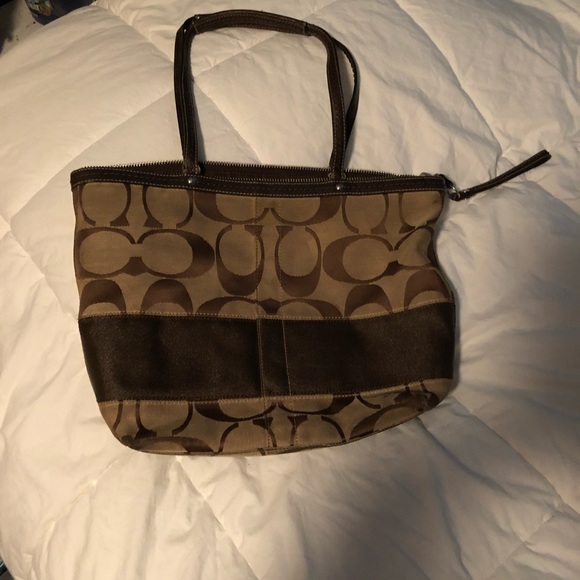 Signature coach purse - Picture 2 of 2